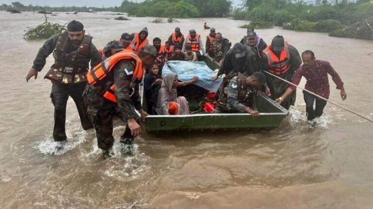 குஜராத் அருகே அரபிக்கடலில் உருவானது புதிய புயல்  