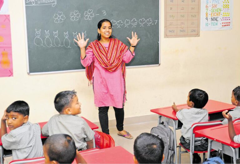 தமிழகம் முழுவதும் ஆசிரியர்கள் விவரங்களை கேட்கும் பள்ளி கல்வித்துறை… பறந்தது முக்கிய உத்தரவு…!!! 