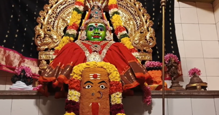 பெரியாயி தோற்றத்தில் தீப்பாஞ்சி அம்மன்; பக்தர்கள் சிறப்பு வழிபாடு!