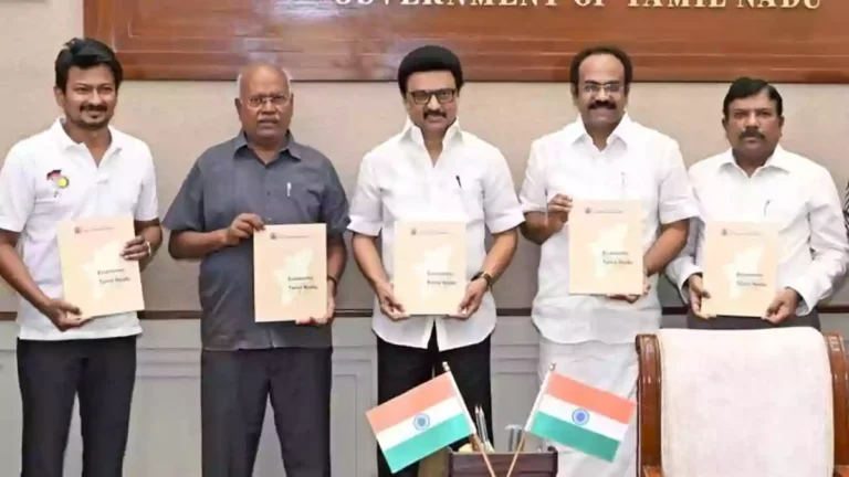 தமிழக பட்ஜெட் : பொருளாதார ஆய்வறிக்கையை வெளியிட்டார் முதல்வர் ஸ்டாலின்.!