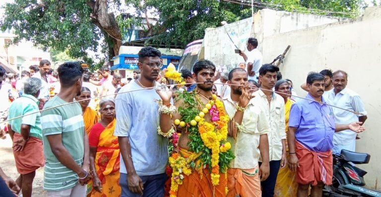 உத்தமபாளையம் அருகே அருள்மிகு ஸ்ரீ தேவி கருமாரியம்மன் கோவில் சித்திரை திருவிழா