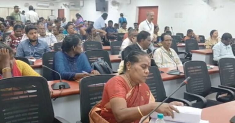 மீஞ்சூர் பேரூராட்சியில் ஒரு வார்டுக்கு மட்டும் சுமார் 6 கோடி மதிப்பிலான டெண்டர் – மாவட்ட ஆட்சியரிடம் கவுன்சிலர்கள் புகார்!