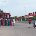 முதல்வர் ரோடு ஷோ – வெளியூரில் இருந்து ஆட்களை அழைத்து வந்த திமுக நிர்வாகிகள்!