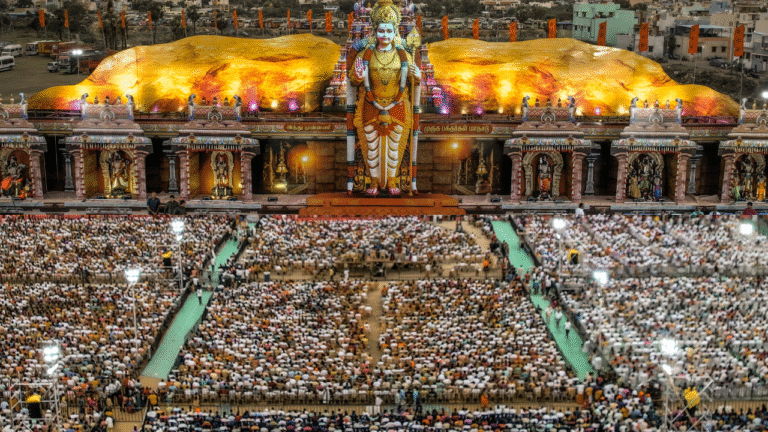 வரலாற்று சாதனை – முருக பக்தர்களின் சங்கமம்!