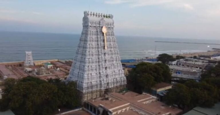 திருச்செந்தூர் கோயில் கும்பாபிஷேக விழாவை எந்த நேரத்தில் நடத்தலாம் – பிரபல ஜோதிடர்கள் கருத்து!