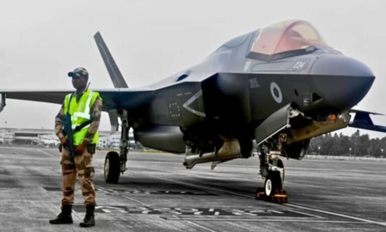 திருவனந்தபுரத்தில் அவசரமாக தரையிறங்கிய F35 பிப் போர் விமானம்