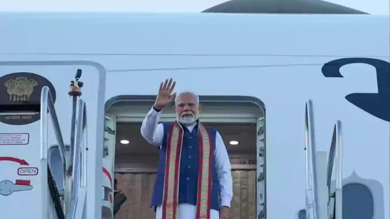 5 நாடுகள் சுற்றுப்பயணத்தை முடித்துக்கொண்டு டெல்லி திரும்பினார் பிரதமர் மோடி.!