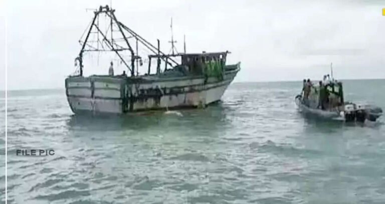 ராமேஸ்வரம் மீனவர்கள் 5 பேர் கைது..!!