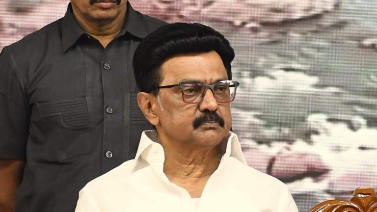 முதல்வர் ஸ்டாலினுக்கு மேலும் 3 நாட்கள் அப்போலோவில் சிகிச்சை தொடரும் என அறிக்கை  