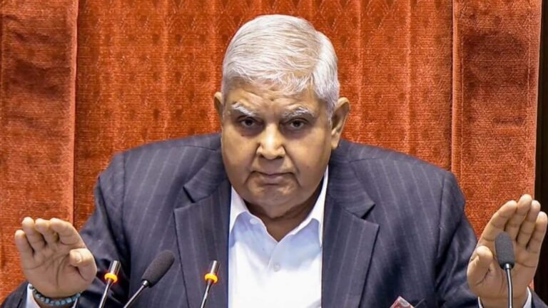 இந்திய துணை ஜனாதிபதி ஜக்தீப் தன்கர் உடல்நலக் காரணங்களைக் கூறி ராஜினாமா செய்துள்ளார்  