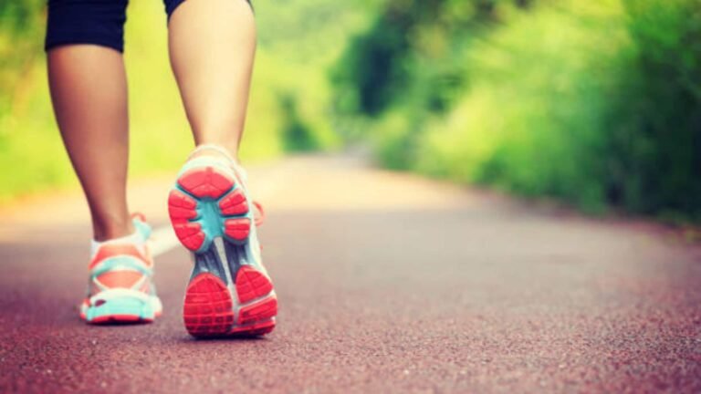 ஒரு நாளைக்கு 7,000 அடிகள் நடந்தா இவ்ளோ நன்மைகள் இருக்கா?  