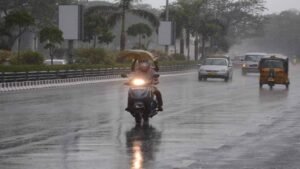 தமிழ்நாட்டில் இடி, மின்னலுடன் கூடிய மழைக்கு வாய்ப்பு: வானிலை மையம் அறிவிப்பு  