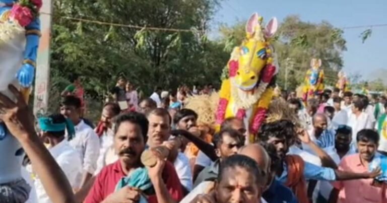 பரமக்குடி அருகே 21 ஆண்டுகளுக்கு பிறகு நடைபெற்ற புரவி எடுப்பு விழா!