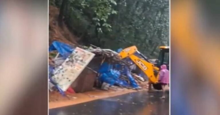 தொடரும் மழை – மூணாறில் பல இடங்களில் நிலச்சரிவு!