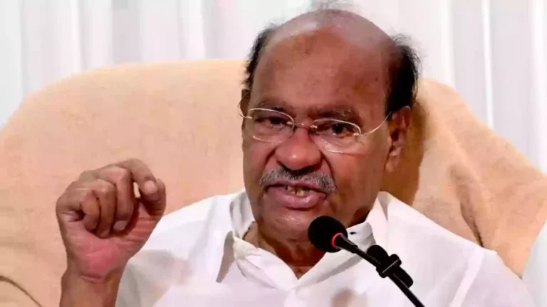 பாமக எம்.எல்.ஏ.க்கள் 3 பேர் கட்சியில் இருந்து தற்காலிக நீக்கம்…. நிறுவனர் ராமதாஸ் அதிரடி உத்தரவு…..!! 