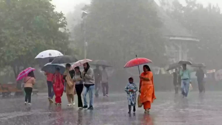 நாளை இந்த 5 மாவட்டங்களுக்கு மிக கனமழைக்கான ஆரஞ்சு அலர்ட்.!