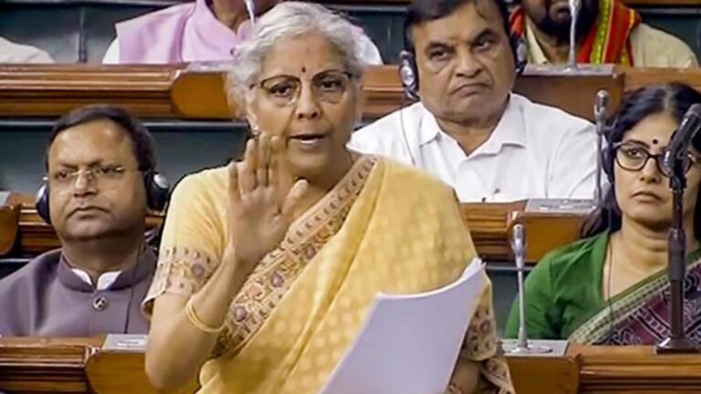 மக்களவையில் இன்று புதிய வருமான வரி மசோதாவை அறிமுகம்: என்ன மாற்றங்களை எதிர்பார்க்கலாம்?  