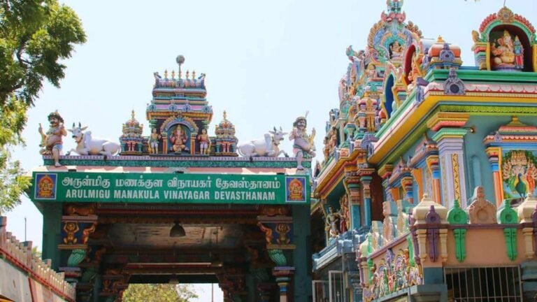 இந்தியாவில் விநாயகருக்குத் தங்கத்தால் ஆன மூலஸ்தான கோபுரம் இருக்கும் ஒரே இடம்  