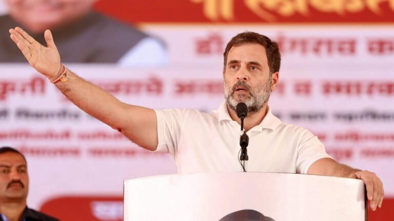 கர்நாடக வாக்காளர் பட்டியலில் மோசடி நடந்துள்ளதாக ராகுல் காந்தி குற்றச்சாட்டு  