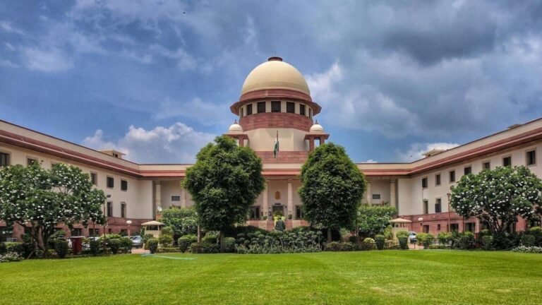 ஜம்மு-காஷ்மீர் மாநில அந்தஸ்தை மீட்டெடுக்க வேண்டும் என்ற மனுவை விசாரித்த உச்ச நீதிமன்றம்  