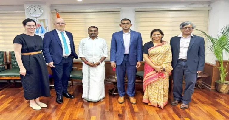 மத்திய அமைச்சர் எல்.முருகனுடன் மெட்டா நிறுவன உயரதிகாரிகள் சந்திப்பு!