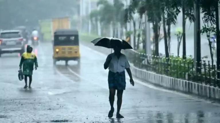 தமிழகத்தில் 4 மாவட்டங்களில் மழைக்கு வாய்ப்பு! வானிலை மையம் தகவல்!
