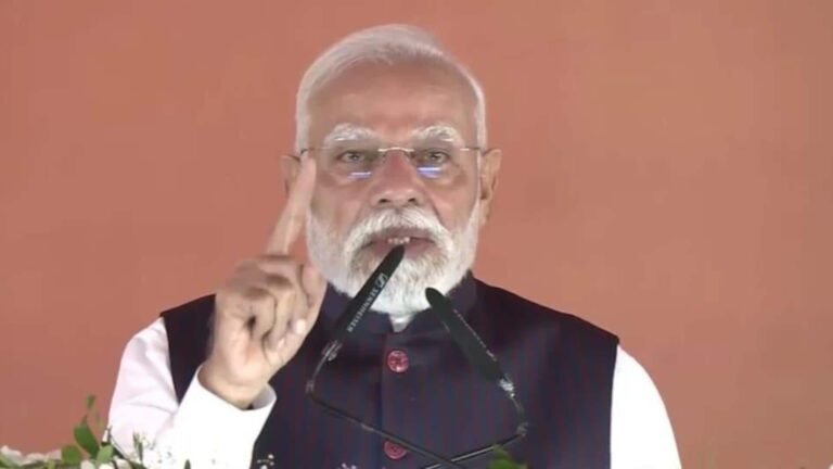 பிஎஸ்என்எல்லின் சுதேசி 4ஜி நெட்வொர்க்கைத் தொடங்கி வைத்தார் பிரதமர் மோடி  