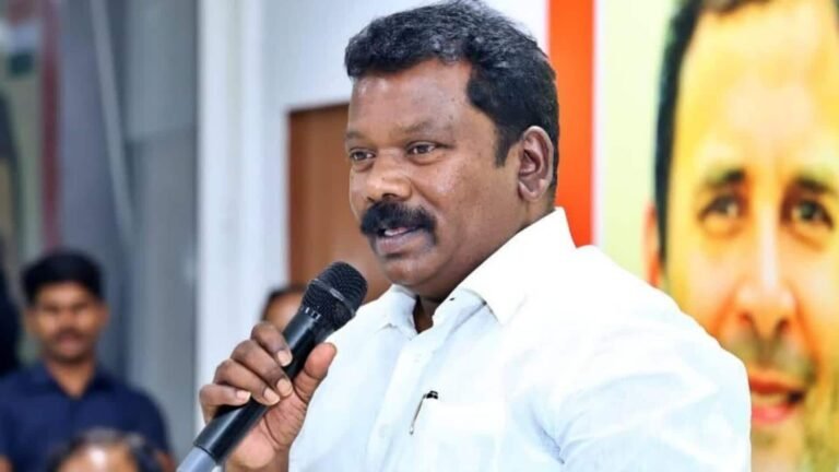 கரூரில் உயிரிழந்தோர் குடும்பங்களுக்கு ரூ.1 கோடி நிவாரணம் வழங்குவதாக காங்கிரஸ் கட்சி அறிவிப்பு  