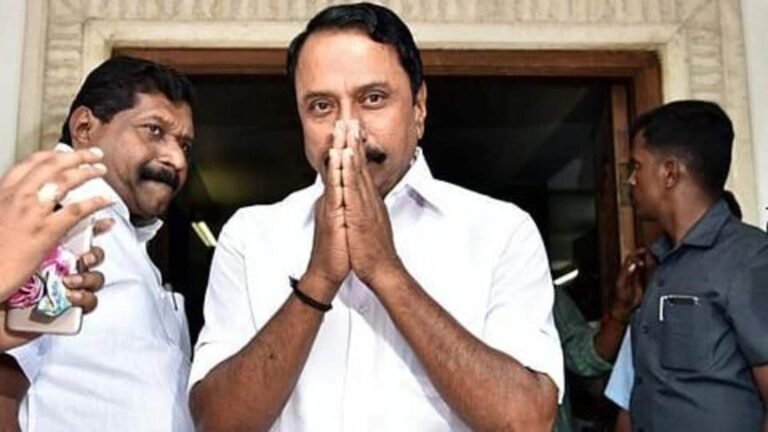 அதிமுக கட்சியில் அதிருப்தி: இன்று மனம் திறந்து பேசவுள்ளார் முன்னாள் அமைச்சர் செங்கோட்டையன்  