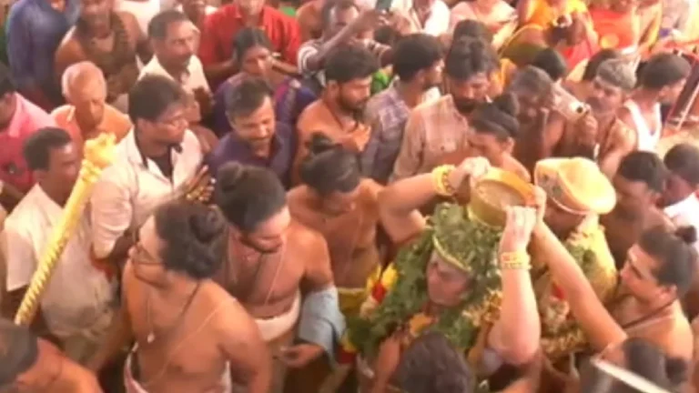 மதுரை : மீனாட்சி அம்மன் கோயிலில் ஆவணி மூலத்திருவிழா கோலாகலம்!