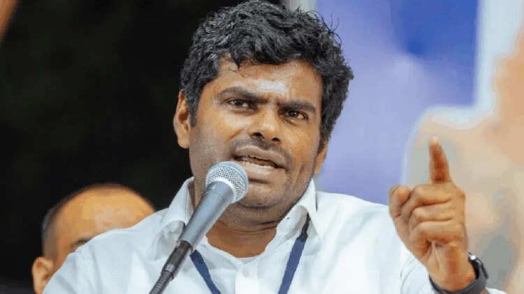 இந்திய பங்குச் சந்தையைச் சீர்குலைக்க காங்கிரஸ் முயற்சிப்பது ஏன்? – அண்ணாமலை கேள்வி!