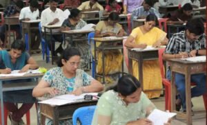 முதுகலை ஆசிரியர் தேர்வு- 1,996 காலி பணியிடங்களுக்கு 2.20 லட்சம் பேர் தேர்வெழுதினர்