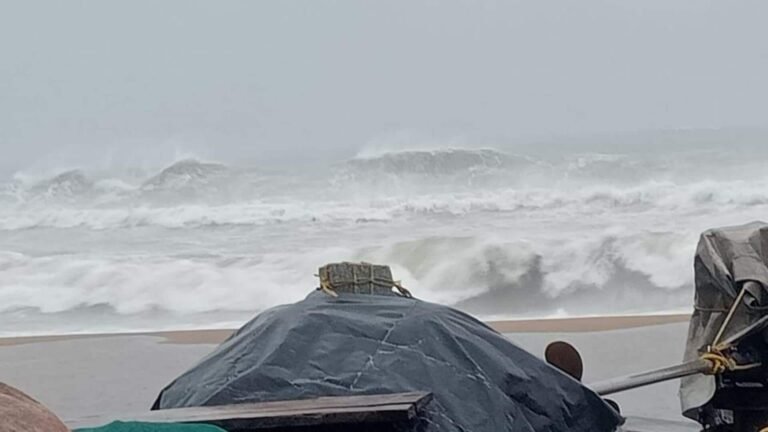 வலுவடையும் மொந்தா புயல்; 9 துறைமுகங்களில் புயல் எச்சரிக்கைக் கூண்டு ஏற்றம்