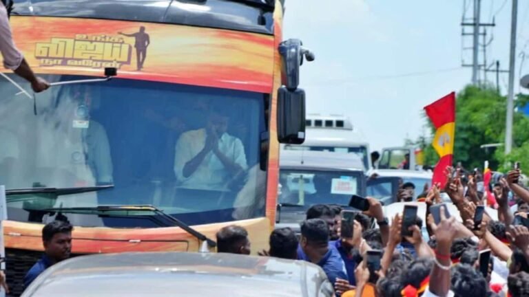 தவெக நாமக்கல் மாவட்டச் செயலாளரின் முன்ஜாமீன் மனு தள்ளுபடி  