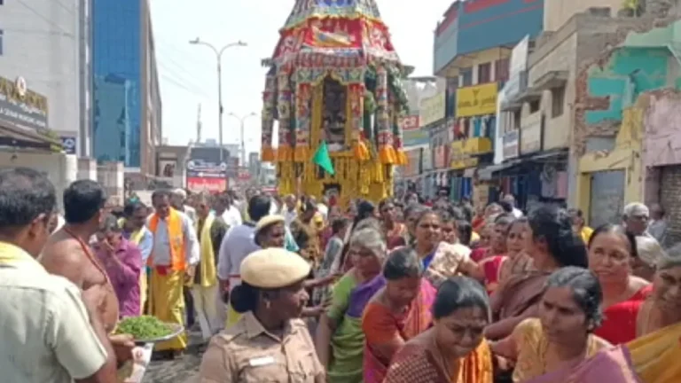 கஸ்தூரி அரங்கநாத பெருமாள் கோயிலில் புரட்டாசி மாத தேர்த்திருவிழா!
