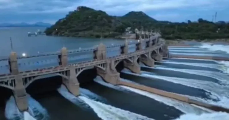 மேட்டூர் அணைக்கு நீர்வரத்து அதிகரிப்பு – 45,000 கன அடி நீர் வெளியேற்றம்!