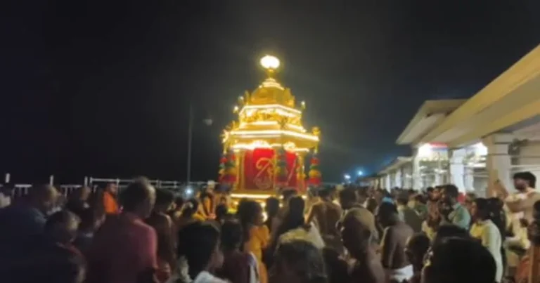 புரட்டாசி கிருத்திகை – திருச்செந்தூர் சுப்பிரமணியசாமி கோயிலில் ஏராளமான பக்தர்கள் தரிசனம்!