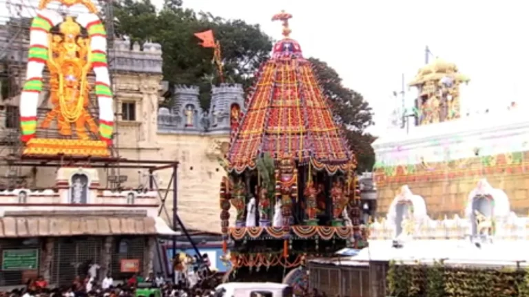 ஏழுமலையான் கோயிலில் வருடாந்திர பிரமோற்சவம் கோலாகலம்