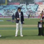 இந்தியா – தென் ஆப்பிரிக்கா இடையே முதல் டெஸ்ட் தொடர் : இந்தியா பவுலிங்..!!