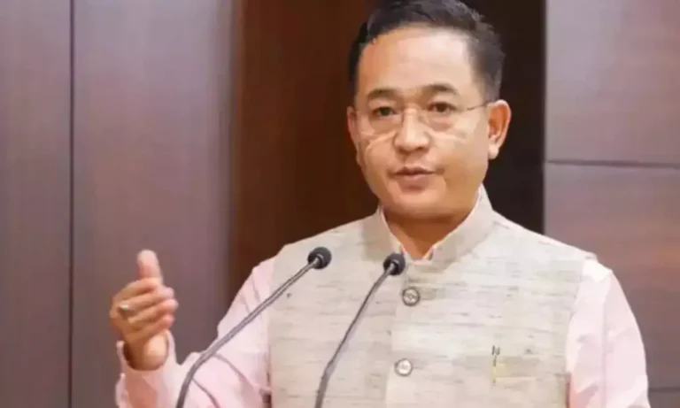 சிக்கிம் முதல்வர் மருத்துவமனையில் அனுமதி!