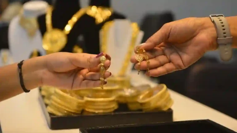 நான் வீழ்வேனென்று நினைத்தாயோ…மீண்டும் கூடியது தங்கம் விலை!