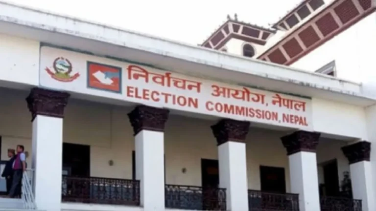 நேபாளத்தில் புதிதாக தொடங்கப்பட்ட 120 கட்சிகள்!