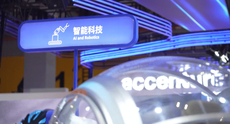 புதிய தயாரிப்புகள், தொழில்நுட்பங்கள் மற்றும் சேவைகளை முதல்முறையாக வெளியிடும் அரங்கு： சீன சர்வதேச இறக்குமதிக் கண்காட்சி