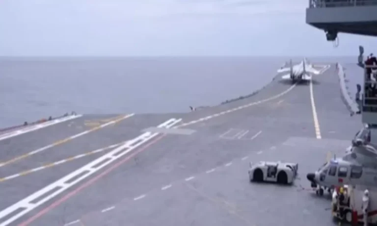 “மீண்டும் ஒரு போர் மூளும் அபாயம்”… வானில் வட்டமடித்த போர் விமானங்கள்… ஆக்கிரமிக்க துடிக்கும் சீனா… தைவான் கடும் எச்சரிக்கை…!!!! 