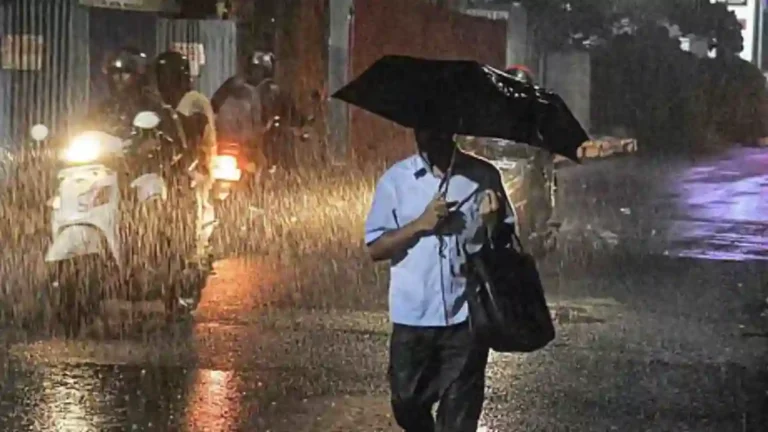 தமிழகத்தில் இடியுடன் லேசான மழைக்கு வாய்ப்பு! வானிலை மையம் தகவல்!