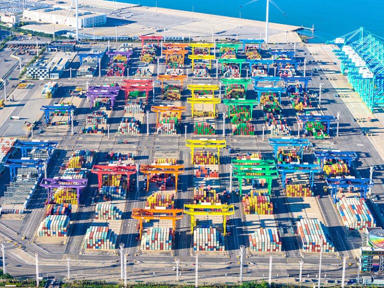 4.1விழுக்காடு அதிகரித்த சீன சரக்கு ஏற்றுமதி மற்றும் இறக்குமதித் தொகை