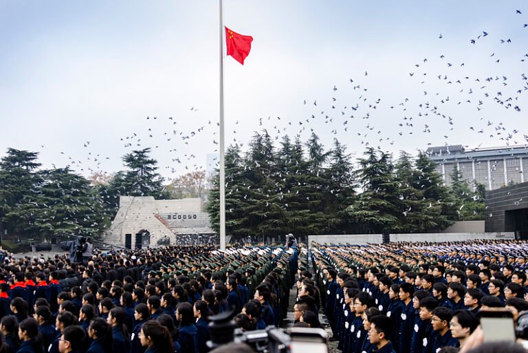 நன் ஜிங் நகரில் எச்சரிக்கை சங்கு