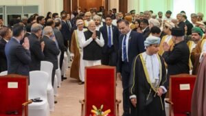 பிரதமர் மோடிக்கு ஓமான் நாட்டின் உயரிய விருது வழங்கி கௌரவிப்பு  