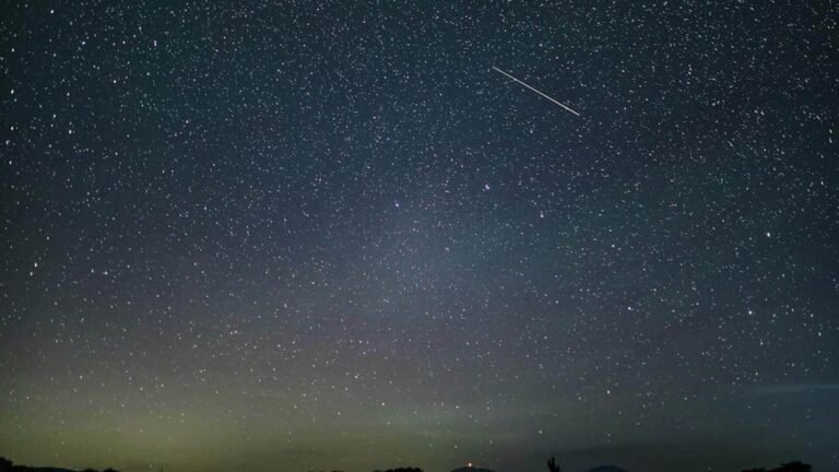 இந்திய வான்வெளியில் கண்கவர் ஜெமினிட் விண்கல் மழையை எப்போது, எங்கு பார்ப்பது?  