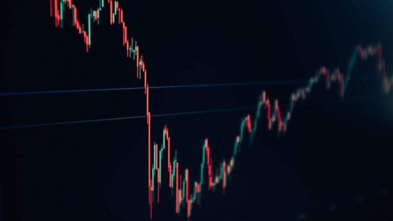 பங்குச்சந்தை சரிவு: நிஃப்டி 26,000 புள்ளிகளுக்குக் கீழே நிறைவு!  